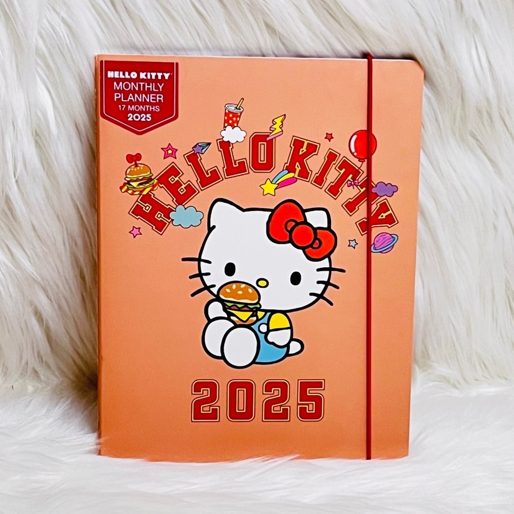 Hello Kitty Months Planner